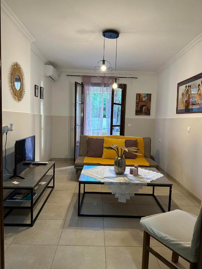 Eftyxia Apartment Perama  Extérieur photo